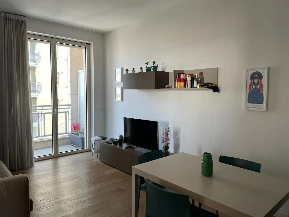 Apartment Confortevole Bilocale In Largo Marinai D'Italia Milan